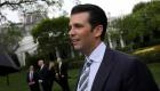 محامي ترامب: لقاء نجل الرئيس ومحامية روسية لم يكن "مشينا"