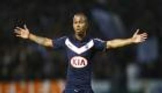 جالاطا سراي يضم مدافع إشبيلية