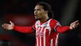 أرسنال يخطط لخطف فان ديك "هدف" ليفربول