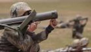 بالفيديو.. مناورات عسكرية صينية قرب الحدود تثير قلق الهند