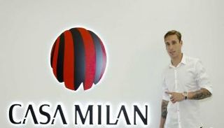 لوكاس بيليا لاعبا جديدا في الميلان