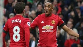 ميلان يرغب في استعارة جناح يونايتد