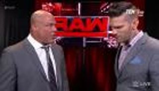 سر خطير يهدد مستقبل أنجل في عرض "رو" المقبل