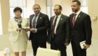 أبوظبي وطوكيو تناقشان تعزيز التعاون الاقتصادي والاستثماري