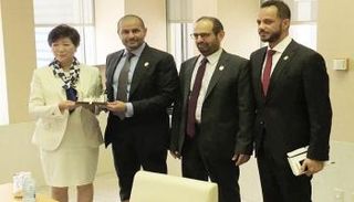 وفد حكومة أبوظبي برفقة عمدة مدينة طوكيو