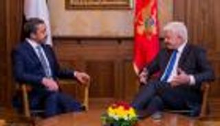 عبدالله بن زايد يلتقي رئيس وزراء مونتينيغرو