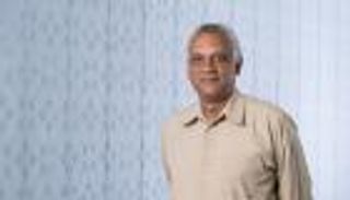 جائزة "المعلم الملهم" لأستاذ في جامعة "نيويورك أبوظبي"