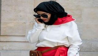 لون طلاء الشفاه الأحمر لربيع 2017