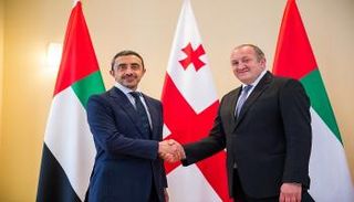 الشيخ عبد الله بن زايد آل نهيان والرئيس الجورجي
