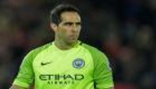 السيتي يتمسك ببرافو.. ويناقش عروض بيعه