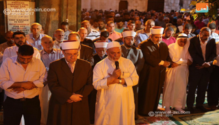 الشيوخ الأربعة بعمائمهم الحمراء يتقدمون صفوف المحتجين بالقدس