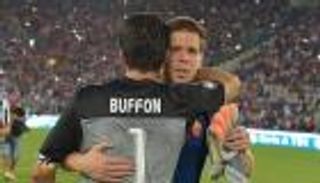 تشيزني: بوفون سبب انتقالي إلى يوفنتوس