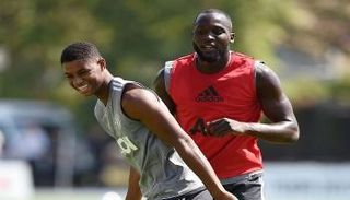 راشفورد يراهن على التألق مع لوكاكو بعد رحيل روني وإبرا