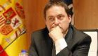 نجل رئيس الاتحاد الإسباني يمثل أمام المحكمة في قضية فساد