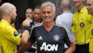 مورينيو يسخر من بذخ الأندية في الميركاتو الصيفي