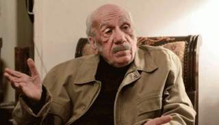 الكاتب محفوظ عبد الرحمن