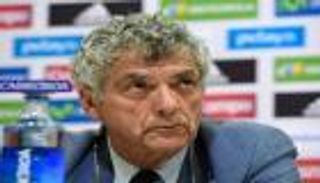 سجن رئيس اتحاد الكرة الإسباني