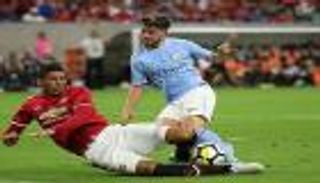 جمهور يونايتد يطالب برحيل سمولينج بعد مواجهة السيتي