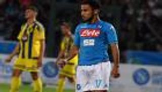 وناس: لم أتردد في الانتقال إلى نابولي