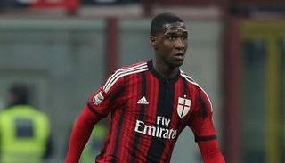 إشبيلية يسعى لضم مدافع ميلان