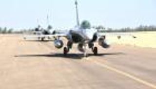 بالفيديو.. "رافال" تحلق في سماء "محمد نجيب" 