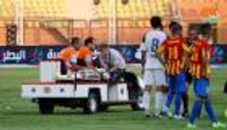 نقل مهاجم الوحدة الإماراتي إلى المستشفى بسبب الإصابة