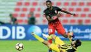 بالصور.. الشارقة يعلن ضم "سانتو" لمدة موسمين