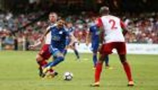 نائب رئيس ليستر يكذب مدرب الفريق بسبب محرز