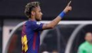 بيكيه يحسم الجدل ويؤكد بقاء نيمار في برشلونة