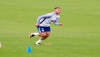 بالصور.. هازارد يزف خبرا سعيدا لكونتي