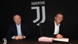 يوفنتوس يضم برنارديسكي رسميا من فيورنتينا