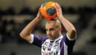 تولوز الفرنسي يبحث ضم "عبد النور" الجزائر