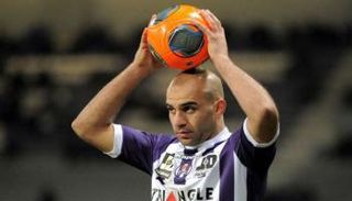 تولوز الفرنسي يبحث التعاقد مع 