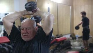 وفاة حسن بشارة بطل لبنان الأوليمبي