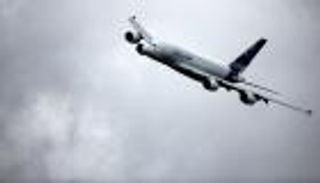 مستقبل "إيرباص إيه 380" معلق بطلب شراء الإمارات