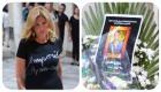 صور.. يسرا تتقدم النجوم بعزاء الفنان المصري عمرو سمير