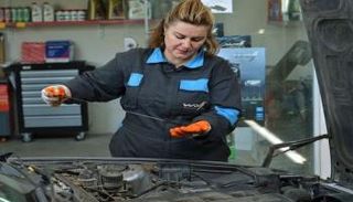 شادي محمد٬ ميكانيكية عراقية