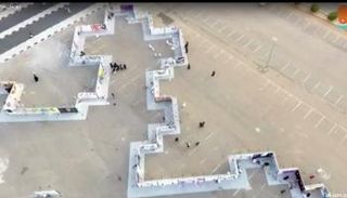 امتدت على مساحة ما يقارب 2000 مترمربع ونافست أعمالا عالمية