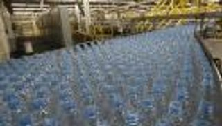 جبال من البلاستيك ..فكرة جريئة لحماية البيئة