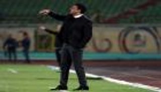 المقاصة يحسم موقف مدربه من الرحيل للزمالك