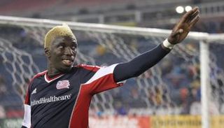 الجيش الملكي يفسخ عقد سيني بعد أيام من ضمه