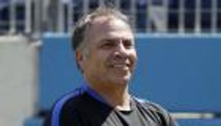 مدرب أمريكا ينتظر ثمار الكأس الذهبية بتصفيات المونديال