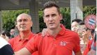 بايرن ينفي ترشيح كلوزه لمنصب المدير الرياضي