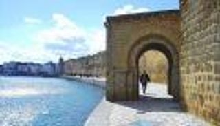 تونس تأمل بانتعاش السياحة بعد رفع تحذيرات بريطانية