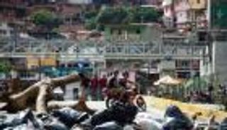 عقوبات أمريكية على 13 مسؤولا كبيرا في فنزويلا