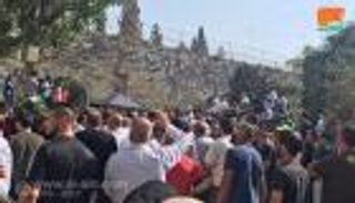 الاحتلال يفسد فرحة آلاف الفلسطينيين بدخول الأقصى