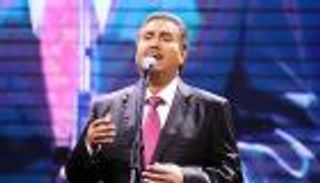 بالصور.. فنان العرب محمد عبده يحيي أقوى حفلات صيف مصر