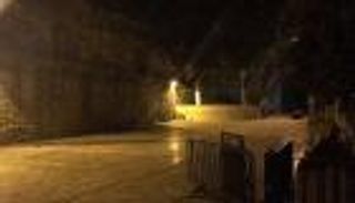 إسرائيل تزيل الحواجز الحديدية من محيط الأقصى