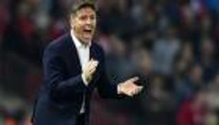 مدرب إشبيلية يعدد مزايا كأس الإمارات