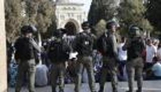 بالفيديو.. فرحة فلسطينية بفتح جميع أبواب "الأقصى"